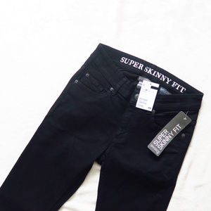 divided super skinny fit